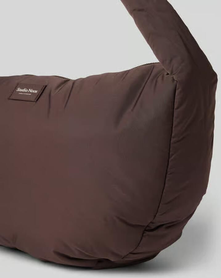 Studio Noos Schoudertas met logodetail model 'Puffy'