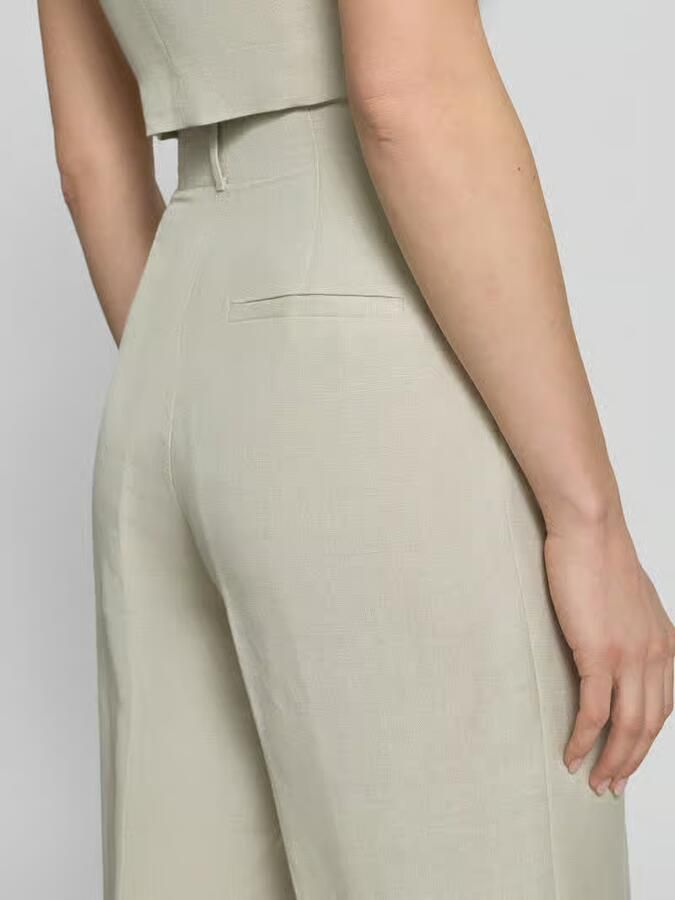 Style Icon Collection barrel fit broek met persplooien curated by Anna Schürrle