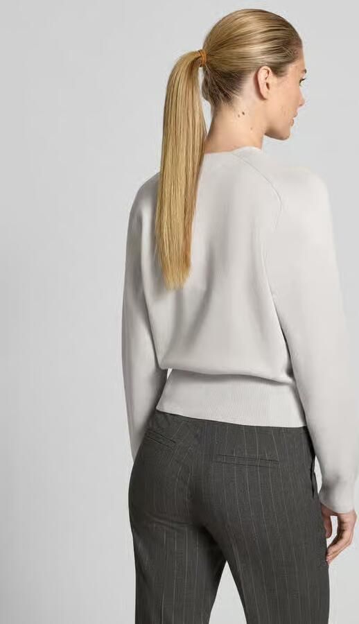 Style Icon Collection Cardigan in wikkel-look gecureerd door Isabelle Hartmann - Foto 4