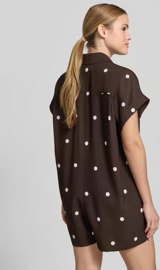 Style Icon Collection Losse jumpsuit met knoopdetail curated by Mary Braun - Foto 3