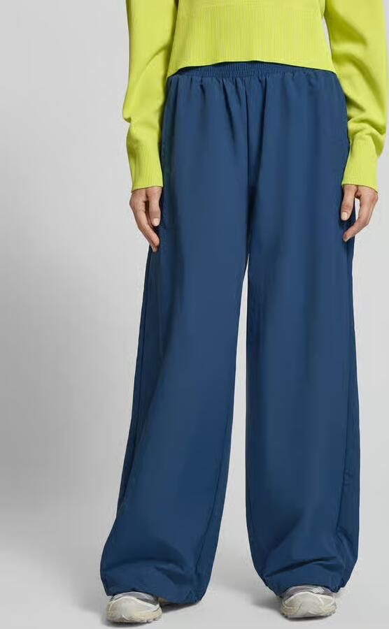 Style Icon Collection Nylon ballonbroek in 90s-stijl curated by Tinvcb - Foto 2