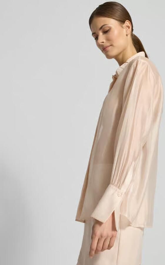 Style Icon Collection Organza-blouse met grote manchetten curated by Vicky Heiler