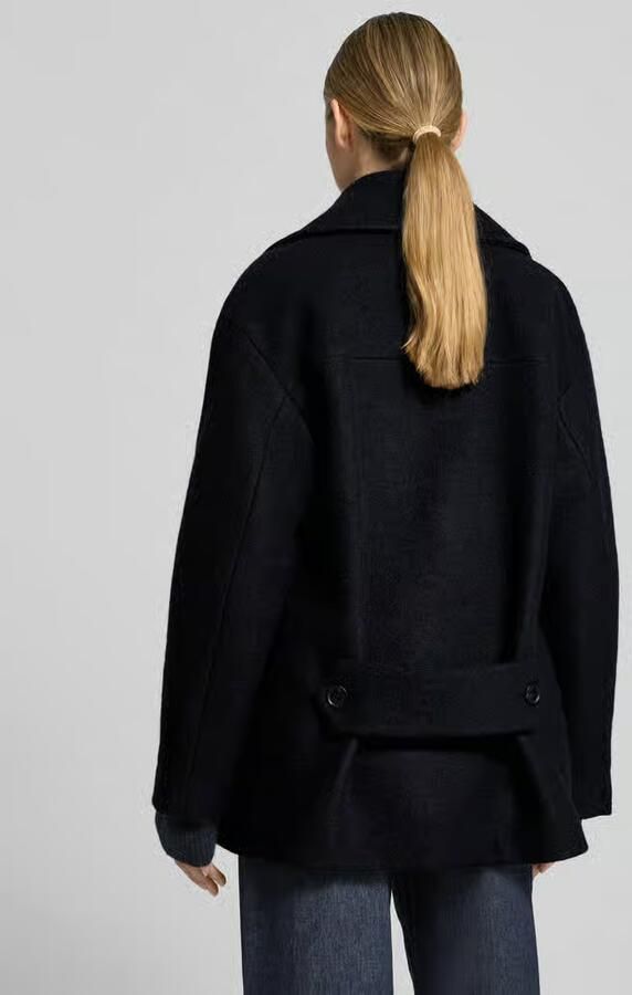 Style Icon Collection Oversized korte trenchcoat van wolmix curated by Maja Weyhe - Foto 4