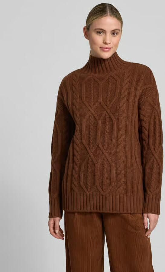 Style Icon Collection Oversized wollen pullover met kabelpatroon en geribde opstaande kraag curated by Maja Weyhe - Foto 2