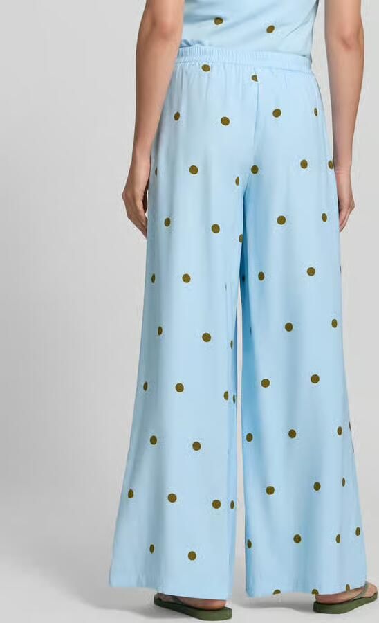 Style Icon Collection Vloeiende broek met wijde pijpen curated by Mary Braun - Foto 3