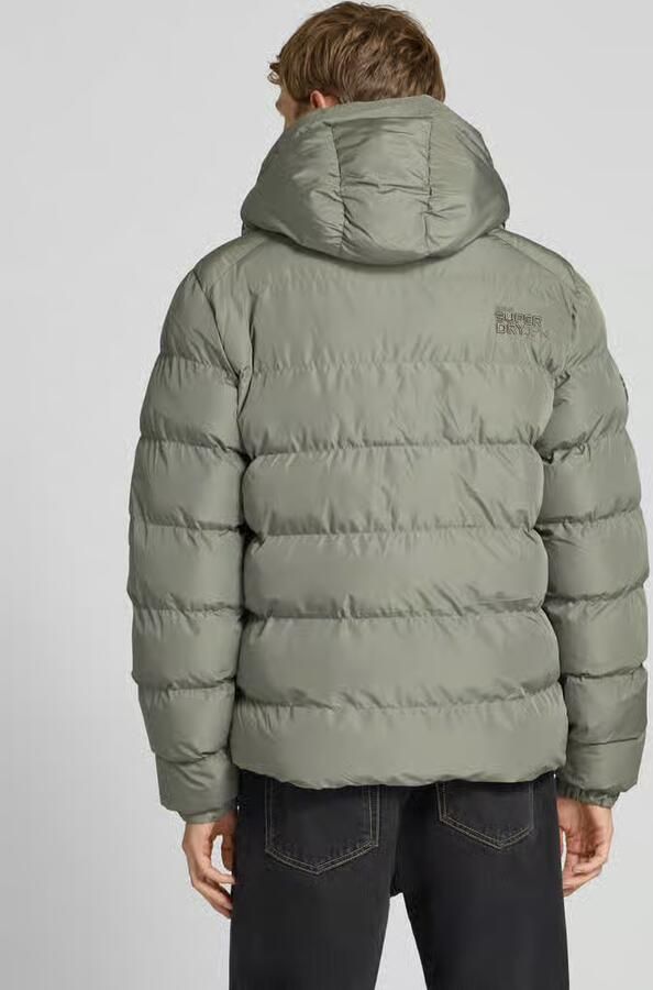 Superdry Gewatteerd jack met capuchon en ritszakken opzij