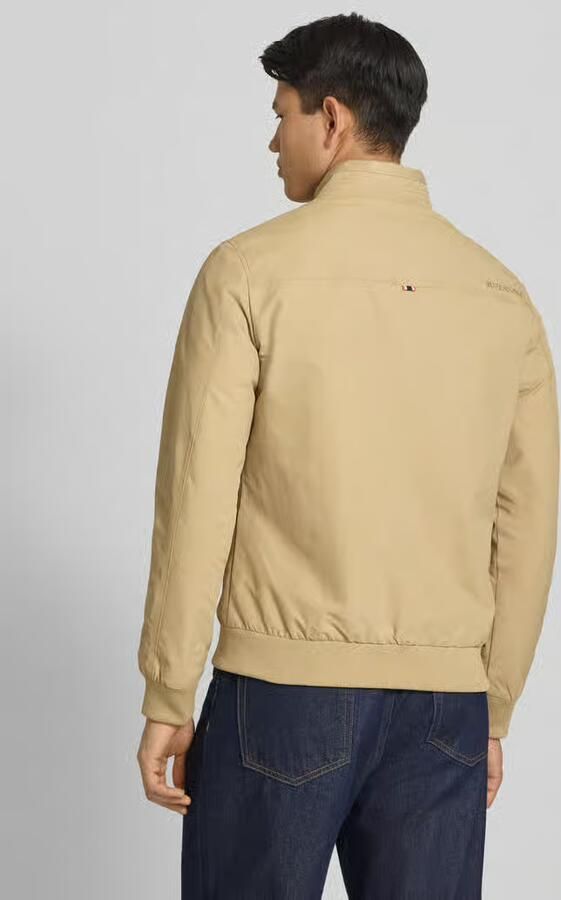 Superdry Jack met opstaande kraag en steekzakken