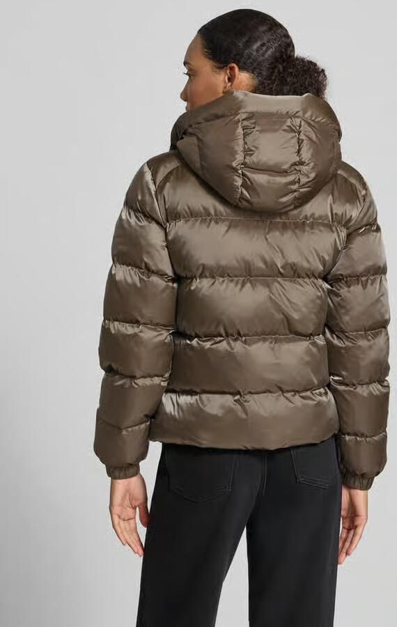 Superdry Regular fit gewatteerd jack met capuchon en steekzakken - Foto 4