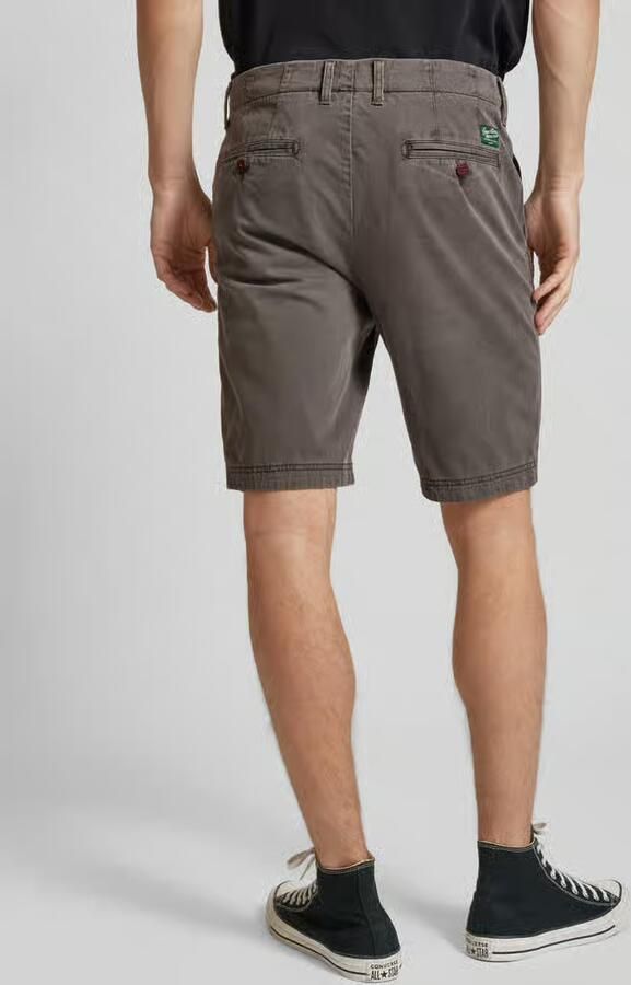 Superdry Regular fit korte chino met steekzakken opzij