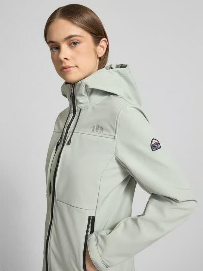 Superdry Trekker Jack met Capuchon en Labelpatch