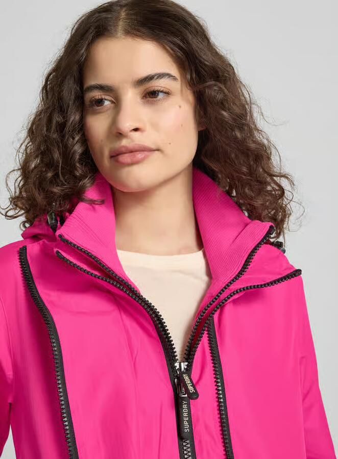 Superdry Windbreaker met Tweewegritssluiting en Gestikt logo
