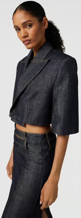 The Mannei Kort blazer in denimlook