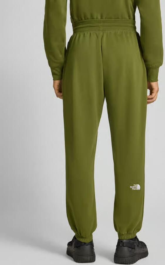 The North Face Regular fit sweatpants met labelstitching