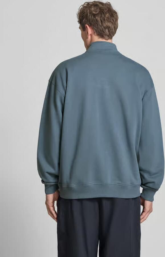 The North Face relaxed fit sweatshirt met opstaande kraag en ritssluiting - Foto 2