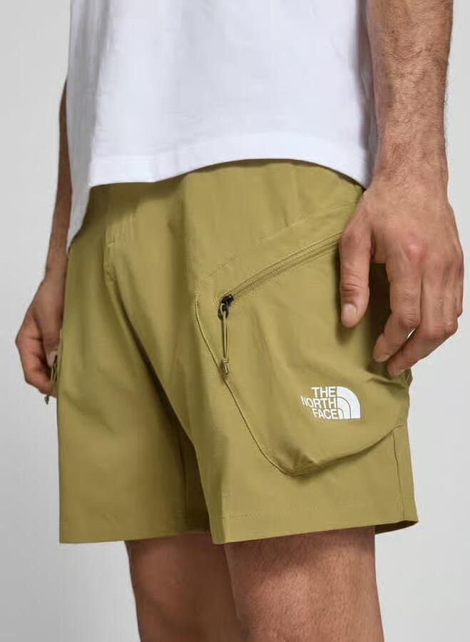 The North Face Shorts met cargozakken en logo