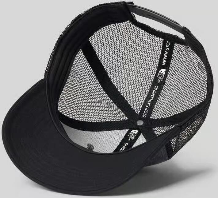 The North Face Truckerpet met Labelpatch