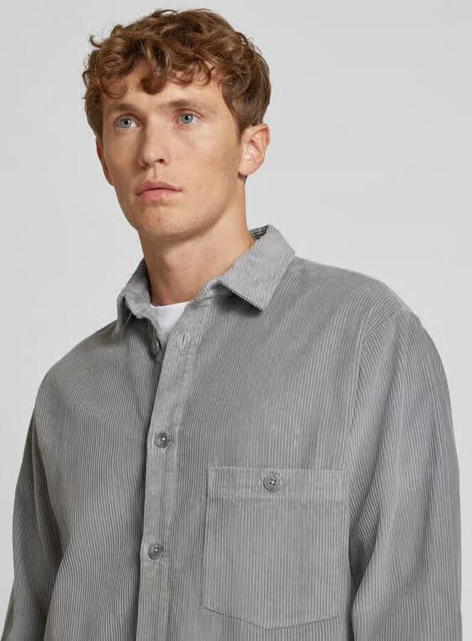 Thinking mu Overhemdjack met borstzak model 'RIVER'