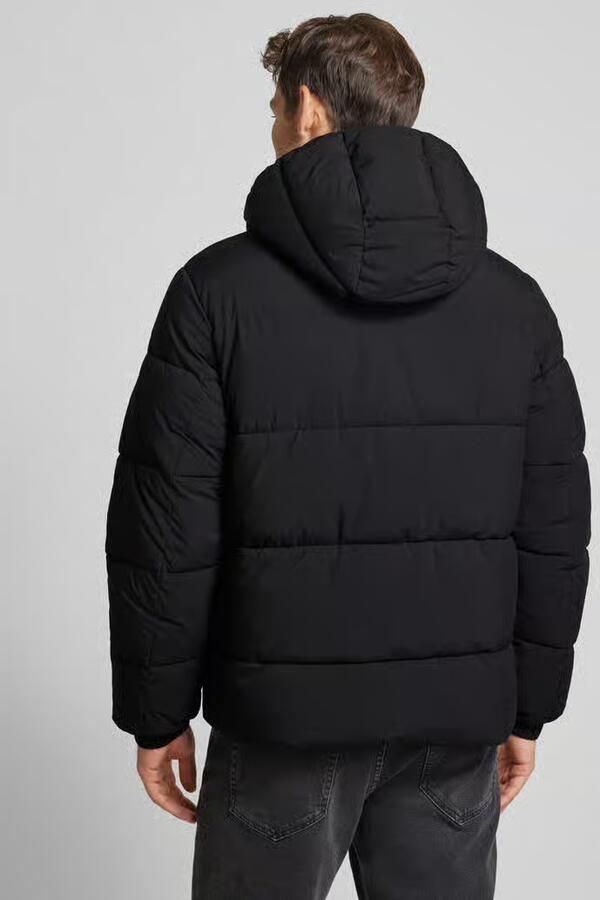 Tom Tailor Denim Regular fit gewatteerd jack met capuchon en labelstitching - Foto 3