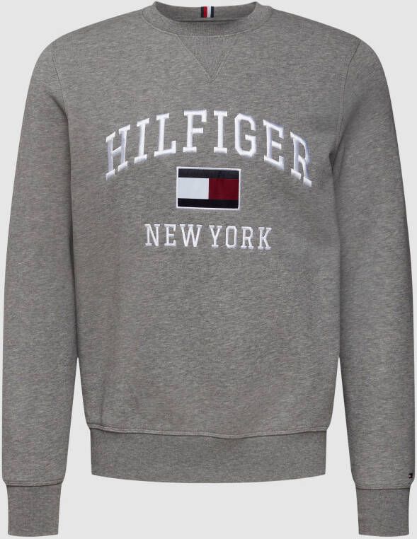 Tommy Hilfiger Sweatshirt met labelstitching model 'MODERN VARSITY SWEATSHIRT'