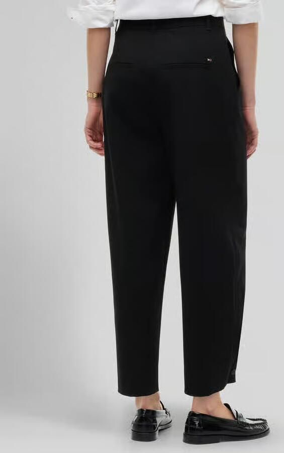 Tommy Hilfiger barrel fit bandplooibroek met viscose - Foto 2