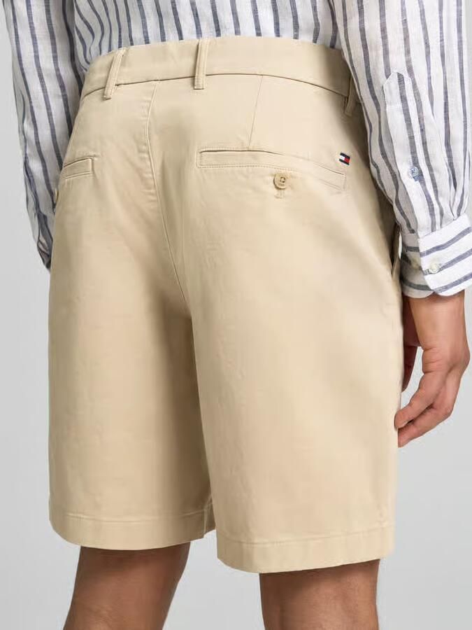 Tommy Hilfiger Chinoshorts van katoenmix model 'DOVER' - Foto 1