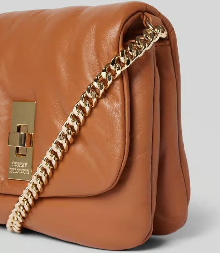 Tommy Hilfiger Crossbodytas van schapennappa met labeldetail