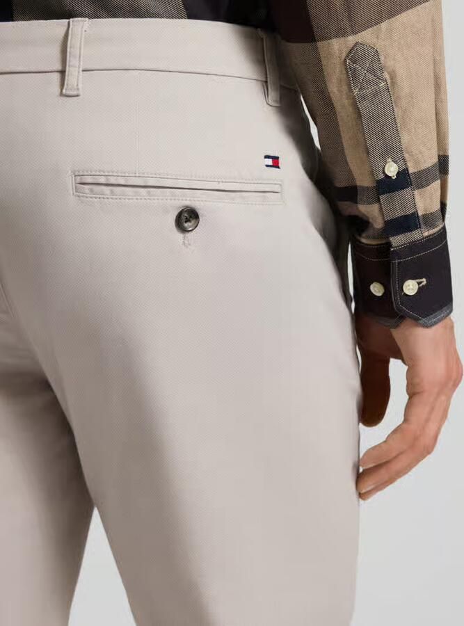 Tommy Hilfiger Regular fit chino van katoenmix model 'DENTON' - Foto 2