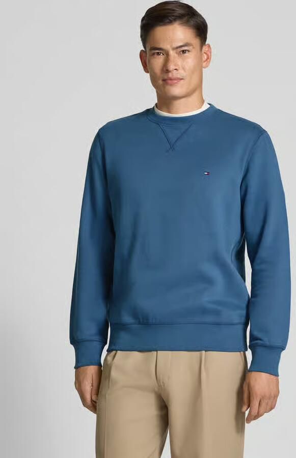 Tommy Hilfiger Sweatshirt ESS SEASONAL FLEECE CREWNECK met ronde hals en borduursel - Foto 12