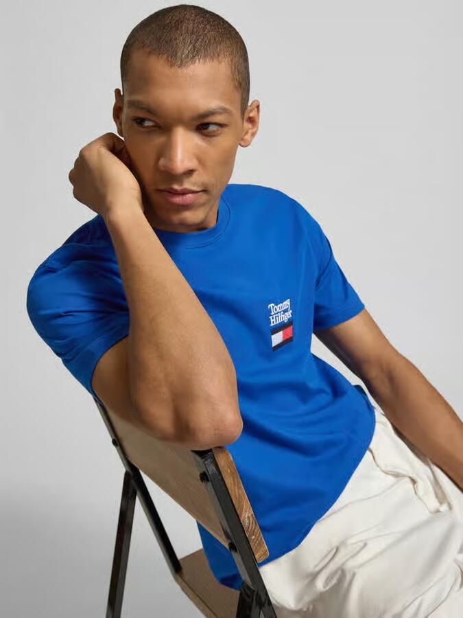 Tommy Hilfiger Regular fit T-shirt van puur katoen model 'BRAND LOVE TEXT'