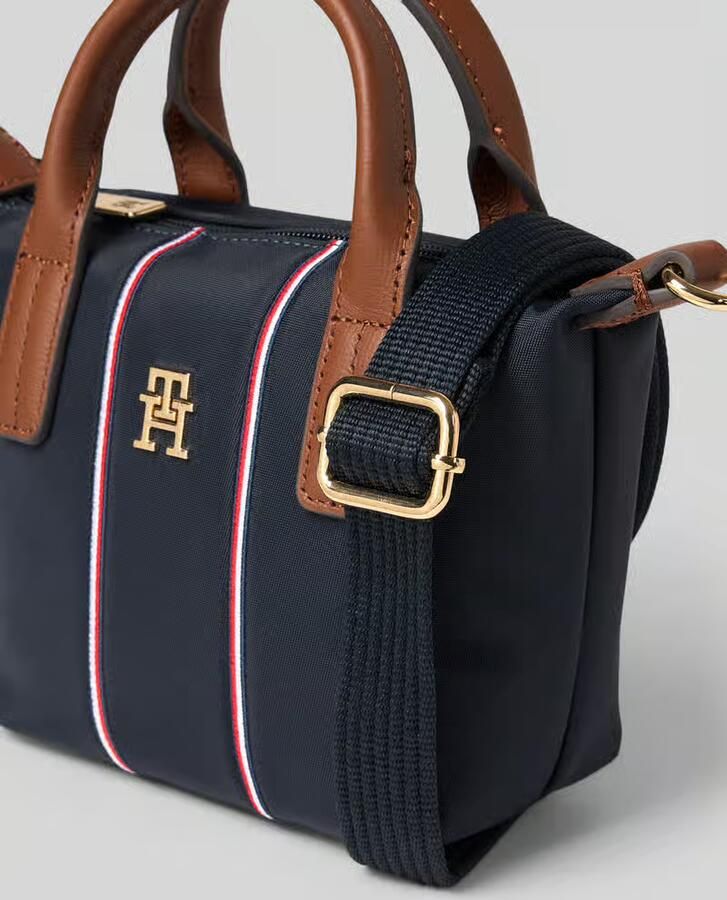 Tommy Hilfiger schoudertas met geborduurde contraststrepen