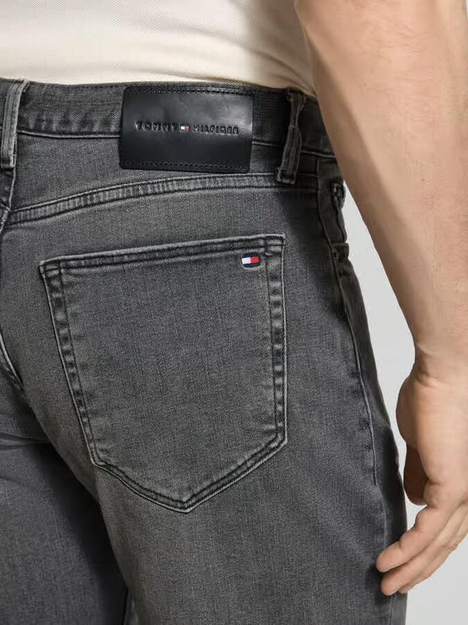 Tommy Hilfiger Slim fit jeans van katoenmix model 'BLEECKER' - Foto 2