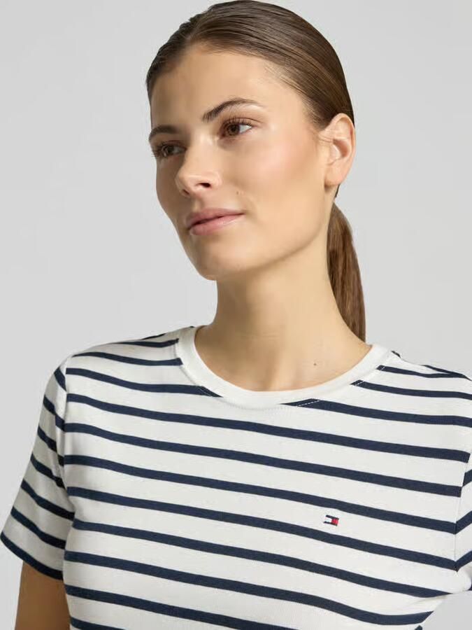 Tommy Hilfiger T-shirt SLIM CODY C-NK SS met geborduurd logo - Foto 2