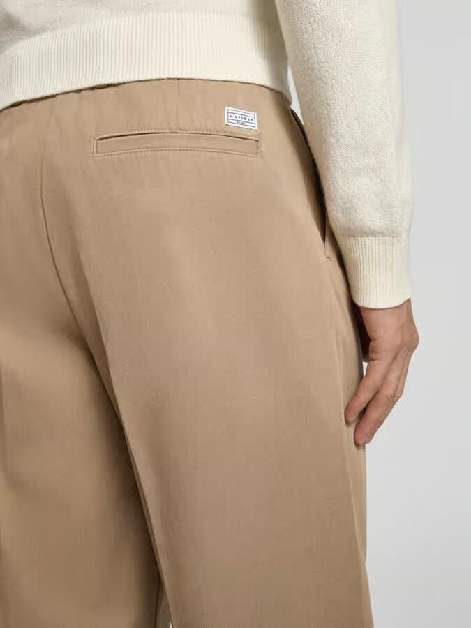 Tommy Hilfiger Wide fit broek van puur katoen model 'MURRAY'