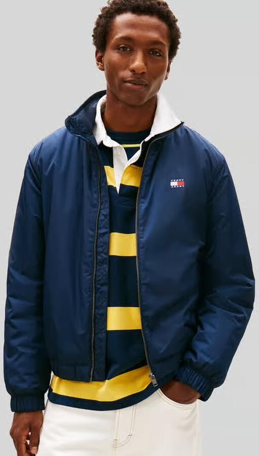 TOMMY JEANS Blouson TJM ESSENTIAL PADDED JACKET EXT Vrijetijdsjas overgangsjas glanzend stretch manchetten opstaande kraag - Foto 14