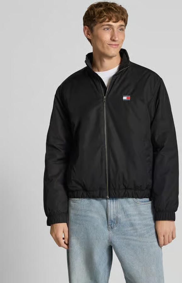 TOMMY JEANS Blouson TJM ESSENTIAL PADDED JACKET EXT Vrijetijdsjas overgangsjas glanzend stretch manchetten opstaande kraag - Foto 15