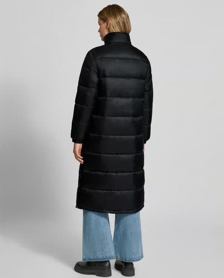 Tommy Jeans Regular fit gewatteerde mantel met verdekte capuchon - Foto 2