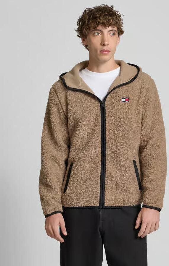 TOMMY JEANS Pluchen jack TJM REG BADGE TEDDY ZIP TRU EXT Vrijetijdsjas overgangsjas teddyjas met logopatch - Foto 7