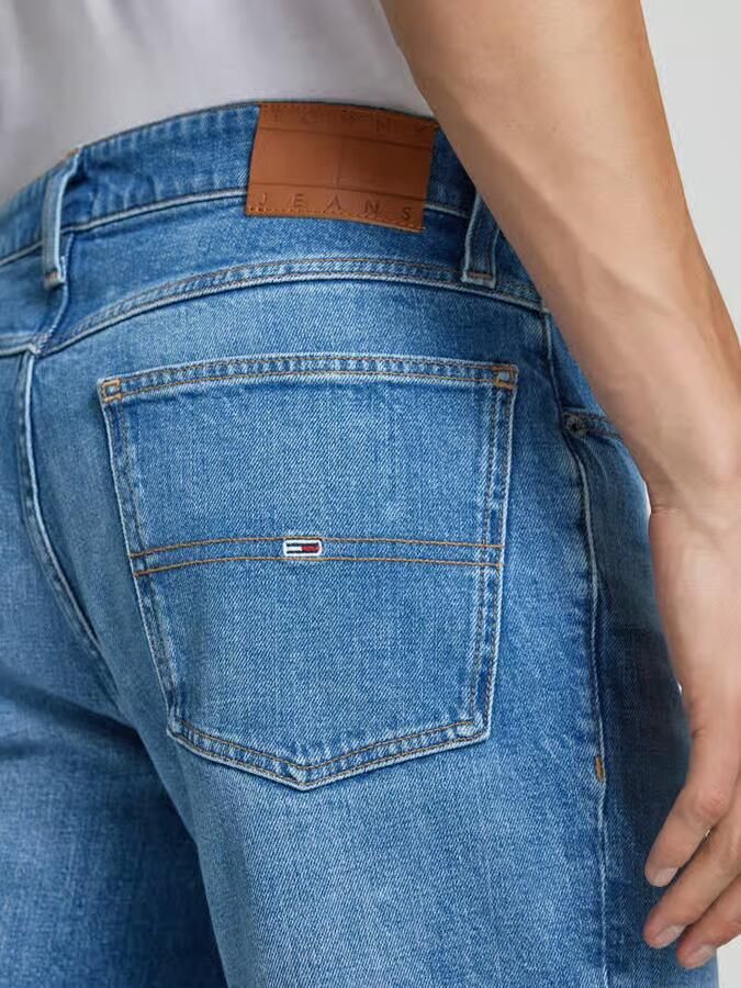 Tommy Jeans Regular fit korte jeans van katoenmix model 'RONNIE' - Foto 6