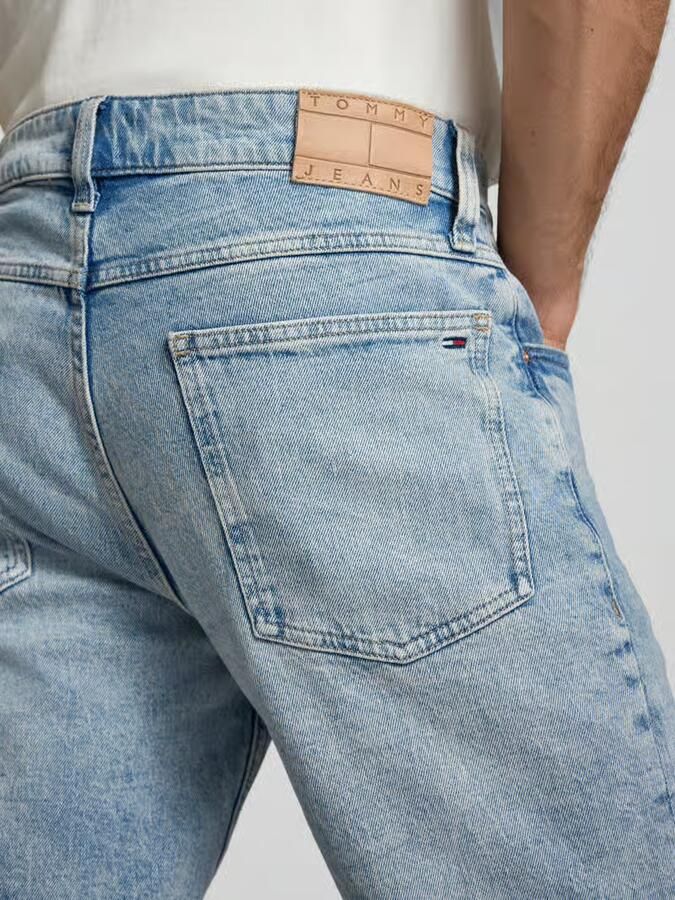 Tommy Jeans regular fit korte jeans van katoenmix model 'RONNIE' - Foto 8