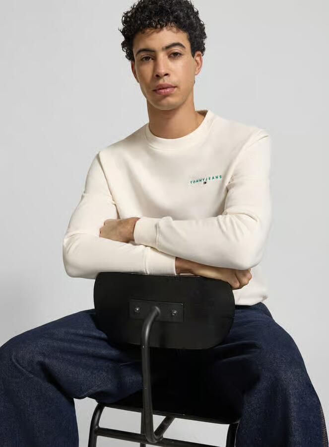 Tommy Jeans Regular fit sweatshirt van katoenmix model 'LINEAR CREW' - Foto 2