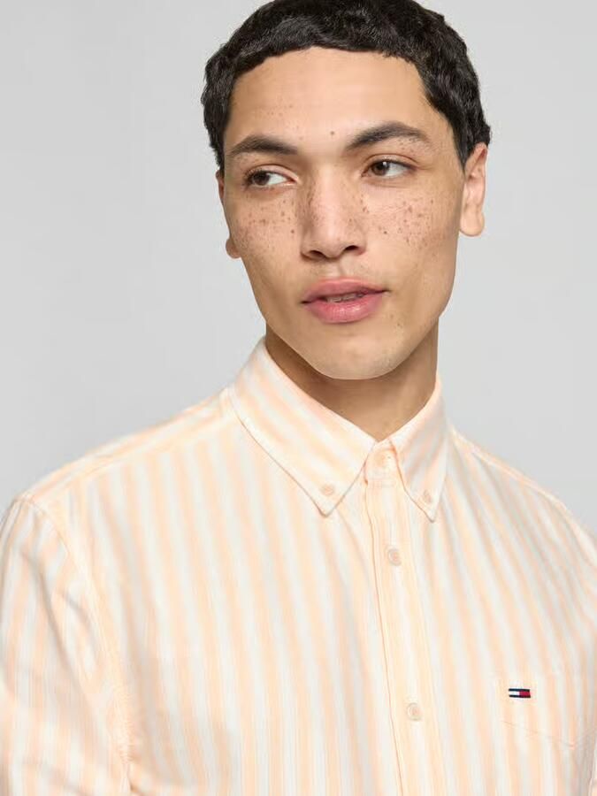 Tommy Jeans Regular Fit vrijetijdshemd van puur katoen