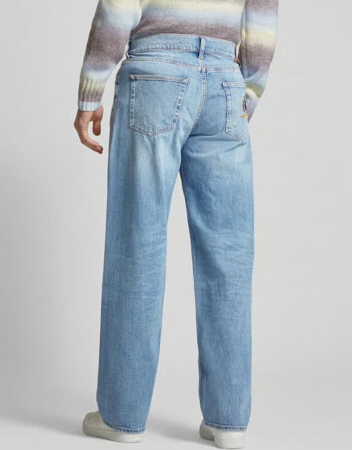 Tommy Jeans Relaxed straight fit jeans in destroyed-look model 'JAIMIE' - Foto 2