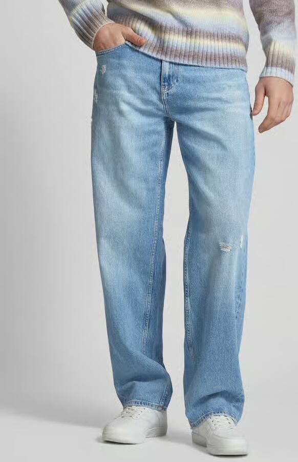 Tommy Jeans Relaxed straight fit jeans in destroyed-look model 'JAIMIE' - Foto 3