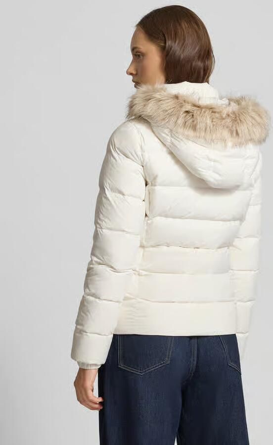 Tommy Jeans Slim fit gewatteerd jack met vulling van dons en veren