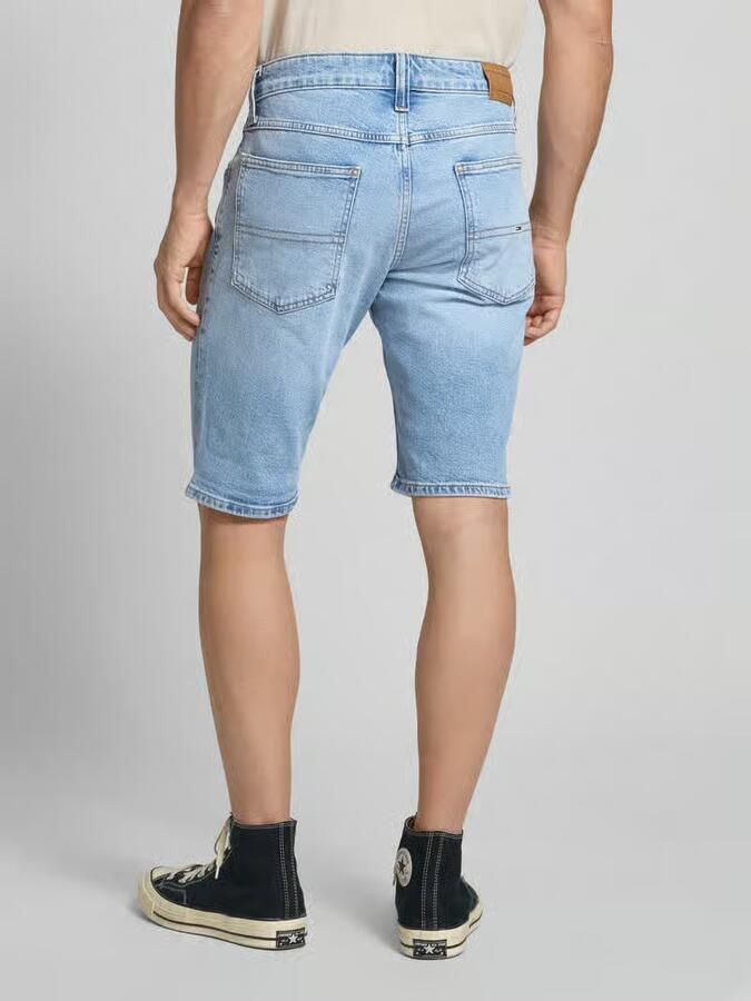 Tommy Jeans Slim fit korte jeans van katoenmix model 'RONNIE'