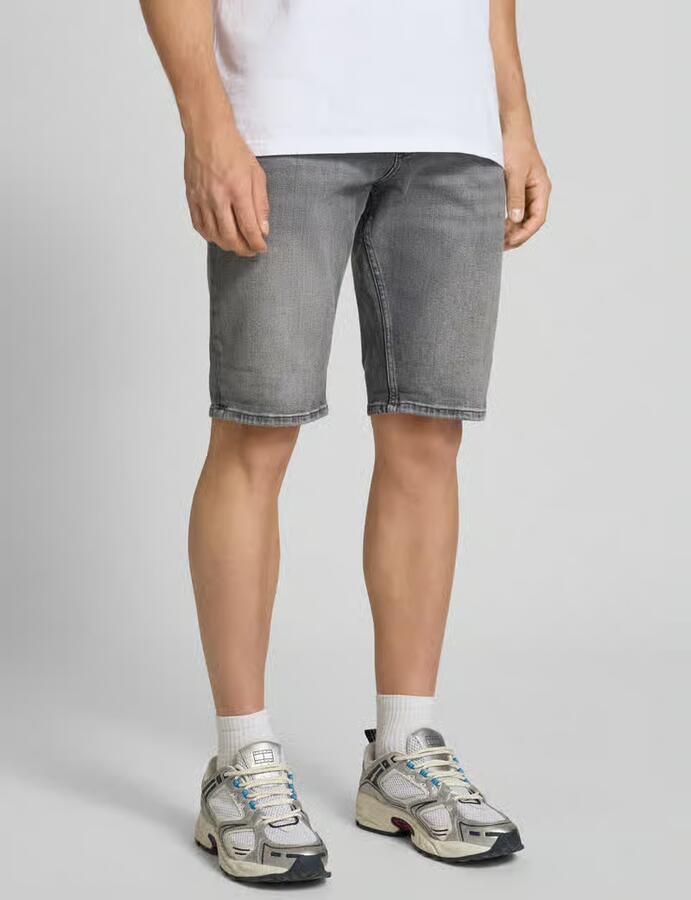 Tommy Jeans Slim fit korte jeans van katoenmix model 'RONNIE' - Foto 3
