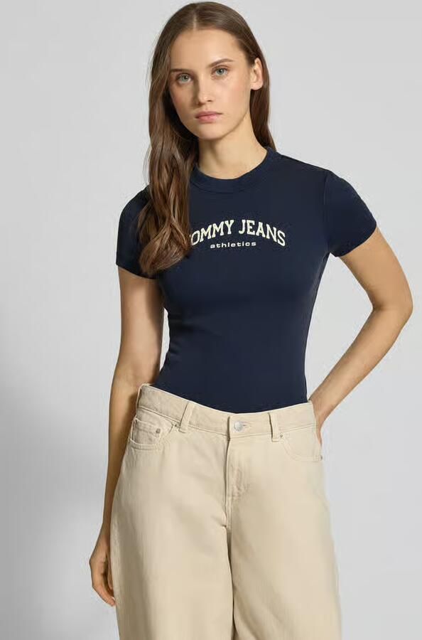Tommy Jeans Slim Fit T-shirt van katoenmix model 'SLIM VARSITY' - Foto 4