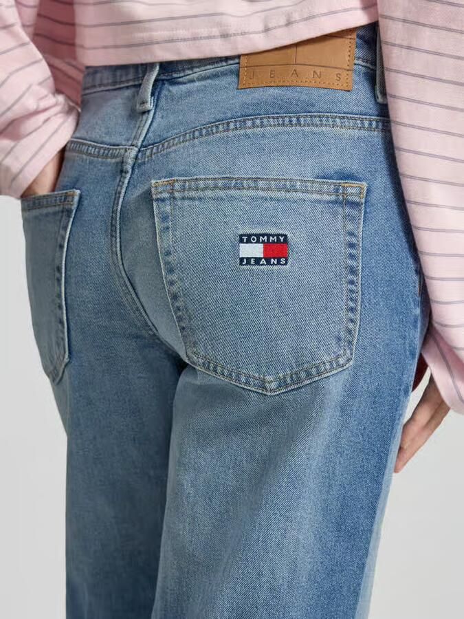 Tommy Jeans straight fit jeans van katoenmix model 'SOPHIE'