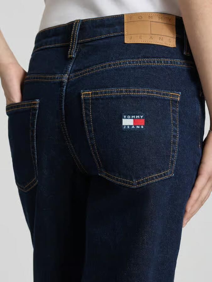 Tommy Jeans straight fit jeans van katoenmix model 'SOPHIE'