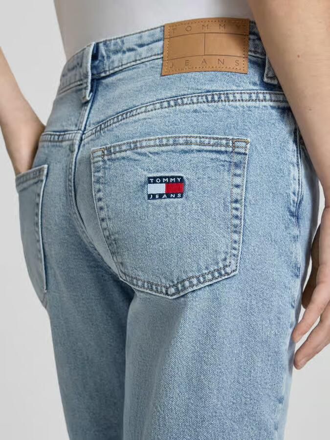 Tommy Jeans straight fit jeans van katoenmix model 'SOPHIE'